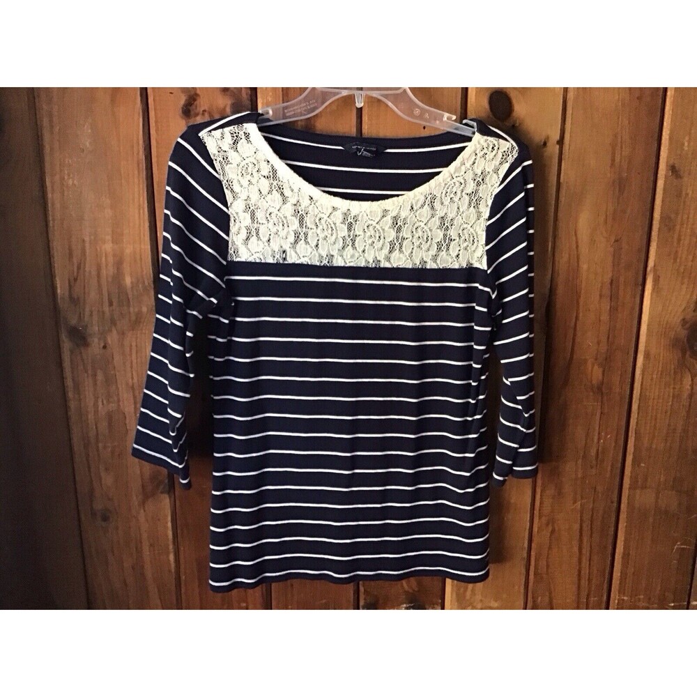 Tommy Hilfiger Blue Stripe Top Size M 3/4 Sleeve Lace Accent Nautical GND Preppy